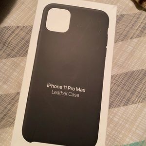 Apple iPhone 11 Pro Max leather case black